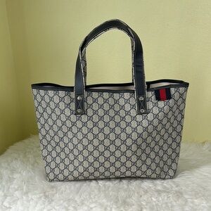 💯Authentic GUCCI GG Plus Monogram Medium Signature Web Loop Tote Navy🍀